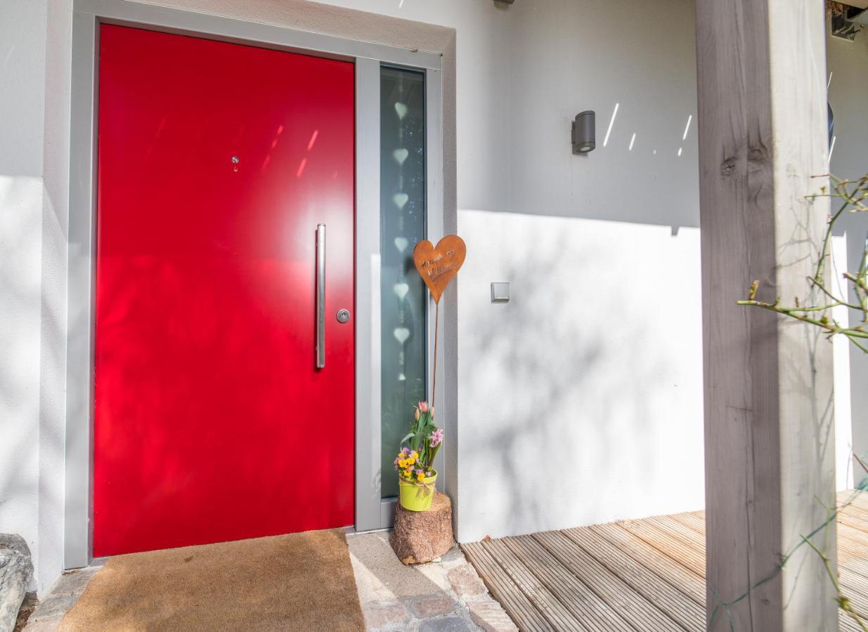 Helle Wohnung Mit Bergblick & Eigener Terrasse Bad Tolz Bagian luar foto