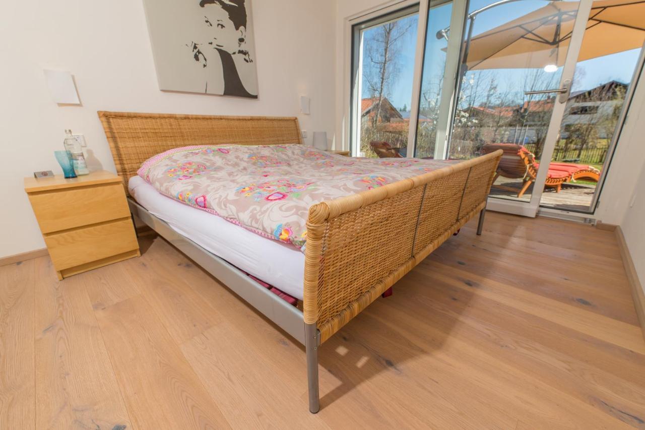 Helle Wohnung Mit Bergblick & Eigener Terrasse Bad Tolz Bagian luar foto